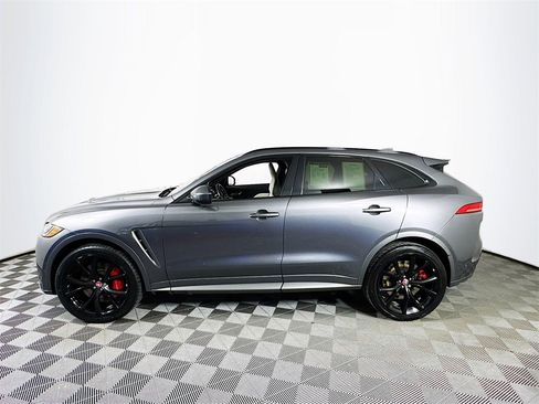 Used 2019 Jaguar F-PACE SVR image 4
