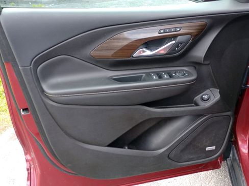 Used 2018 GMC Terrain Denali w/ Driver Alert Package II FWD image 11