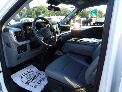 Used 2025 Ford F250 XL w/ XL Off-Road Package AWD/4WD image 16