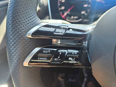 Used 2026 Mercedes-Benz GLC 300 4MATIC image 39