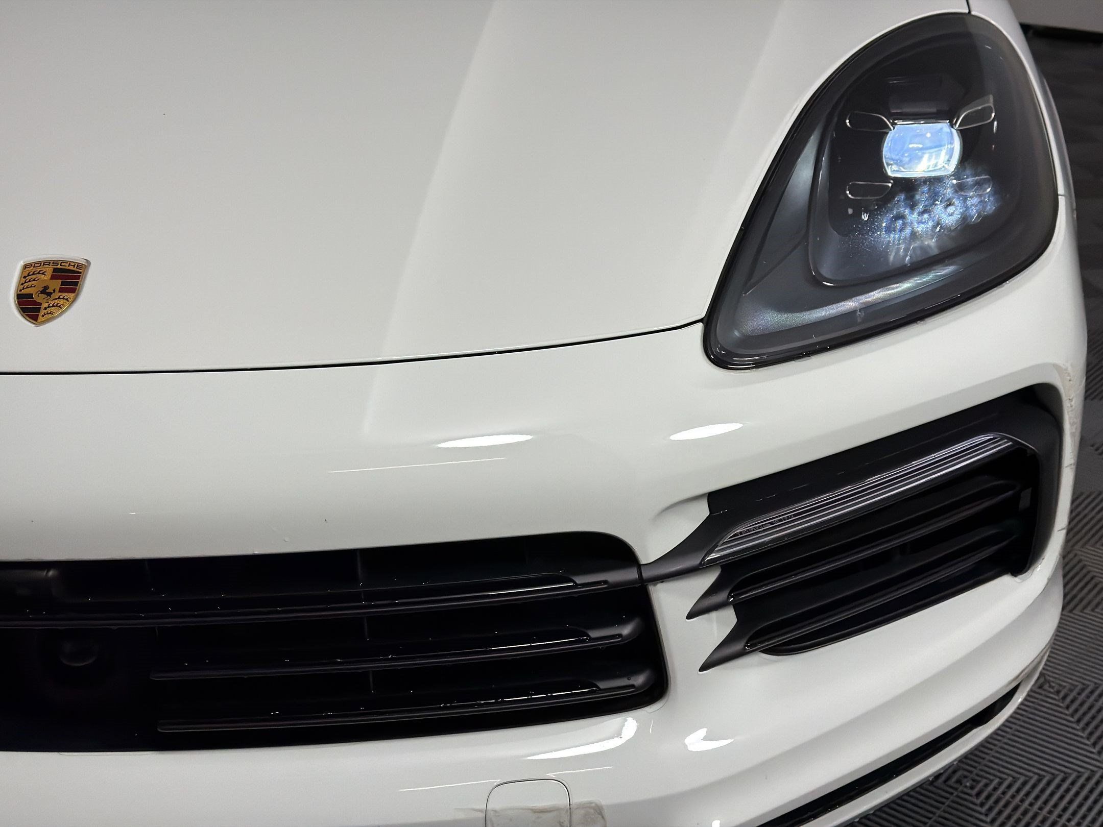 Certified 2023 Porsche Cayenne AWD/4WD image 12