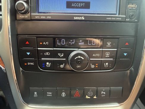 Used 2011 Jeep Grand Cherokee Overland AWD/4WD image 20