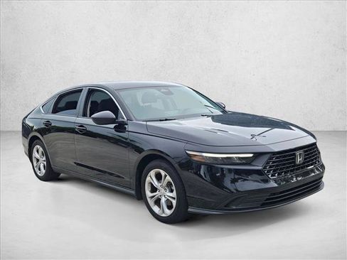 Used 2024 Honda Accord LX image 3