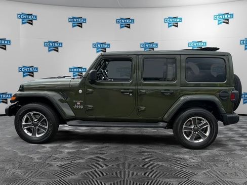 Used 2023 Jeep Wrangler Unlimited Sahara w/ Cold Weather Group AWD/4WD image 3