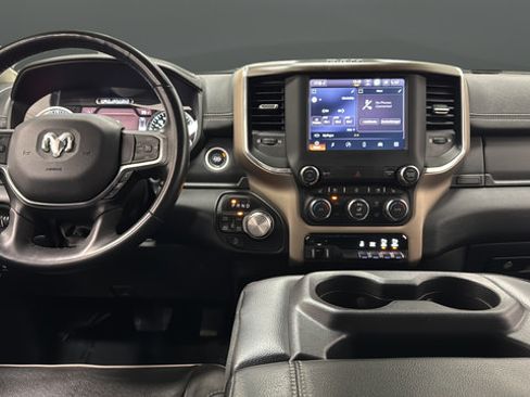 Used 2022 RAM 1500 Laramie AWD/4WD image 11