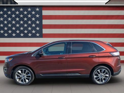 Used 2015 Ford Edge Titanium w/ Technology Package AWD/4WD image 2