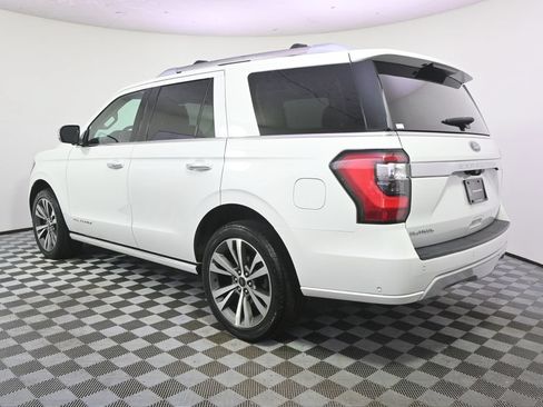 Used 2020 Ford Expedition Platinum AWD/4WD image 3