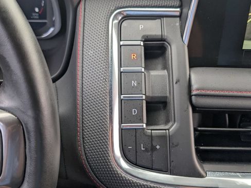 Used 2023 Chevrolet Tahoe RST AWD/4WD image 28