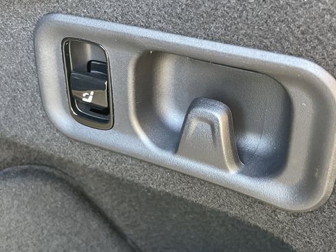 New 2026 Mercedes-Benz E 350 4MATIC Sedan image 12