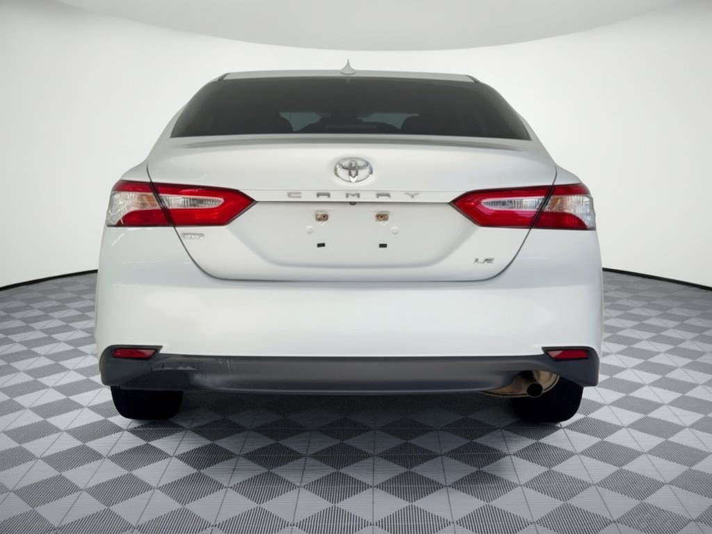 Used 2020 Toyota Camry LE FWD image 11