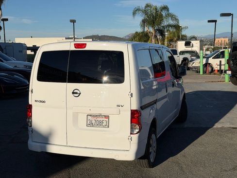 Used 2021 Nissan NV200 SV w/ Back Door Glass Package FWD image 9