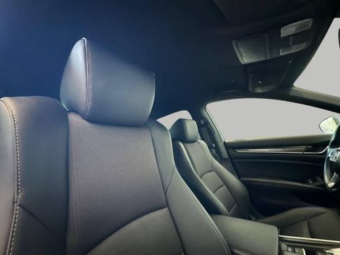 Used 2022 Honda Accord Sport image 17