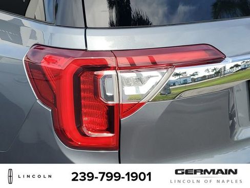 Used 2021 GMC Acadia Denali w/ Denali Ultimate Package AWD/4WD image 15
