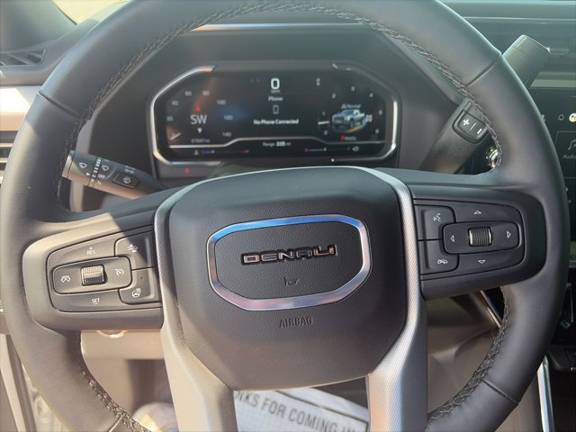 Used 2025 GMC Sierra 2500 Denali w/ Denali Reserve Package AWD/4WD image 21
