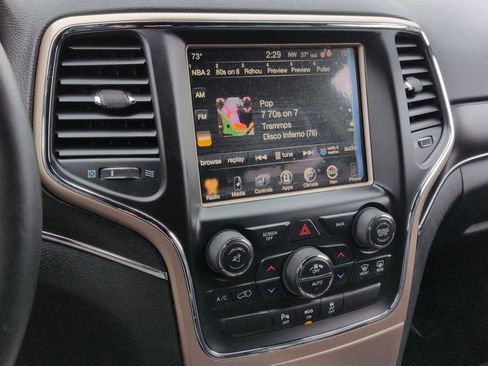 Used 2015 Jeep Grand Cherokee Limited image 30