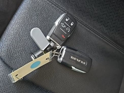 Used 2024 RAM 2500 Laramie image 37