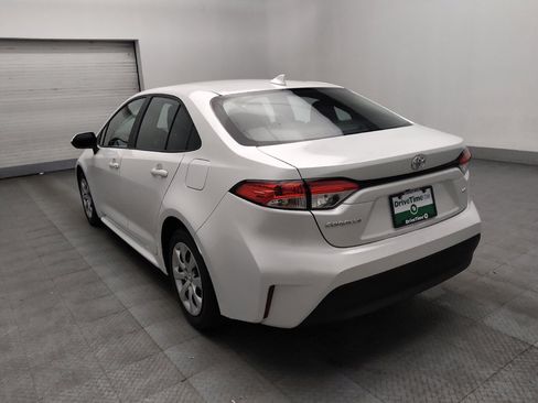 Used 2025 Toyota Corolla LE FWD image 5