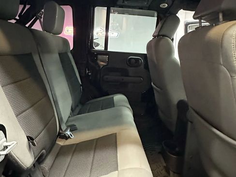 Used 2010 Jeep Wrangler Unlimited Sport image 25