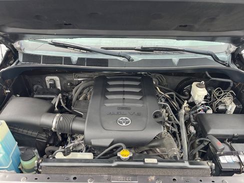 Used 2015 Toyota Tundra SR5 image 14