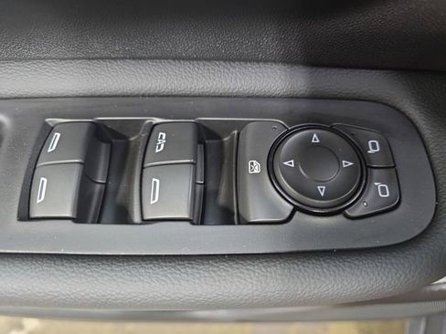 Used 2024 GMC Terrain SLE w/ Driver Convenience Package AWD/4WD image 28