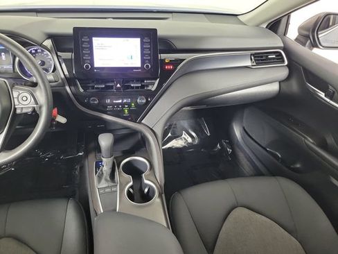 Used 2024 Toyota Camry LE FWD image 17