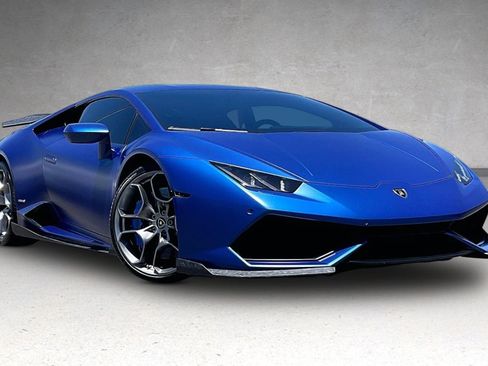 Used 2015 Lamborghini Huracan LP 610-4 AWD/4WD image 2