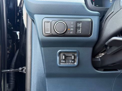 New 2025 Ford Maverick XLT w/ XLT Luxury Package image 32