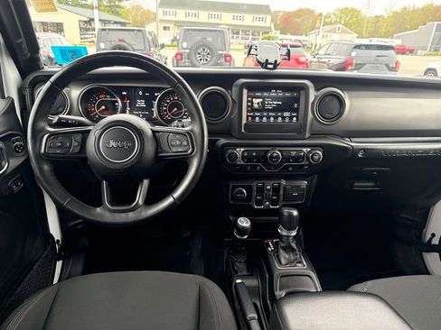 Certified 2023 Jeep Wrangler Unlimited Sport AWD/4WD image 19