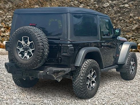 Used 2019 Jeep Wrangler Rubicon image 2