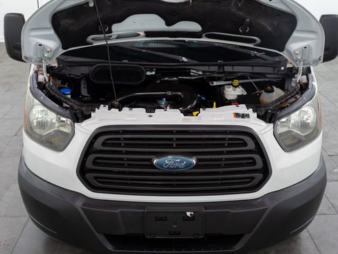Used 2017 Ford Transit 150 XL RWD image 3