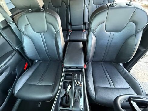 Used 2023 Kia Sorento S w/ Panoramic Sunroof Package AWD/4WD image 20