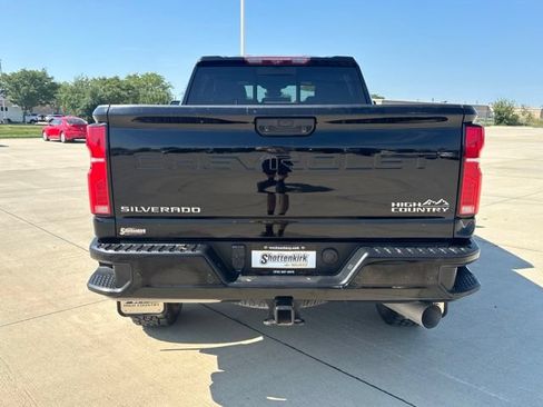 Used 2024 Chevrolet Silverado 2500 High Country w/ Technology Package AWD/4WD image 45