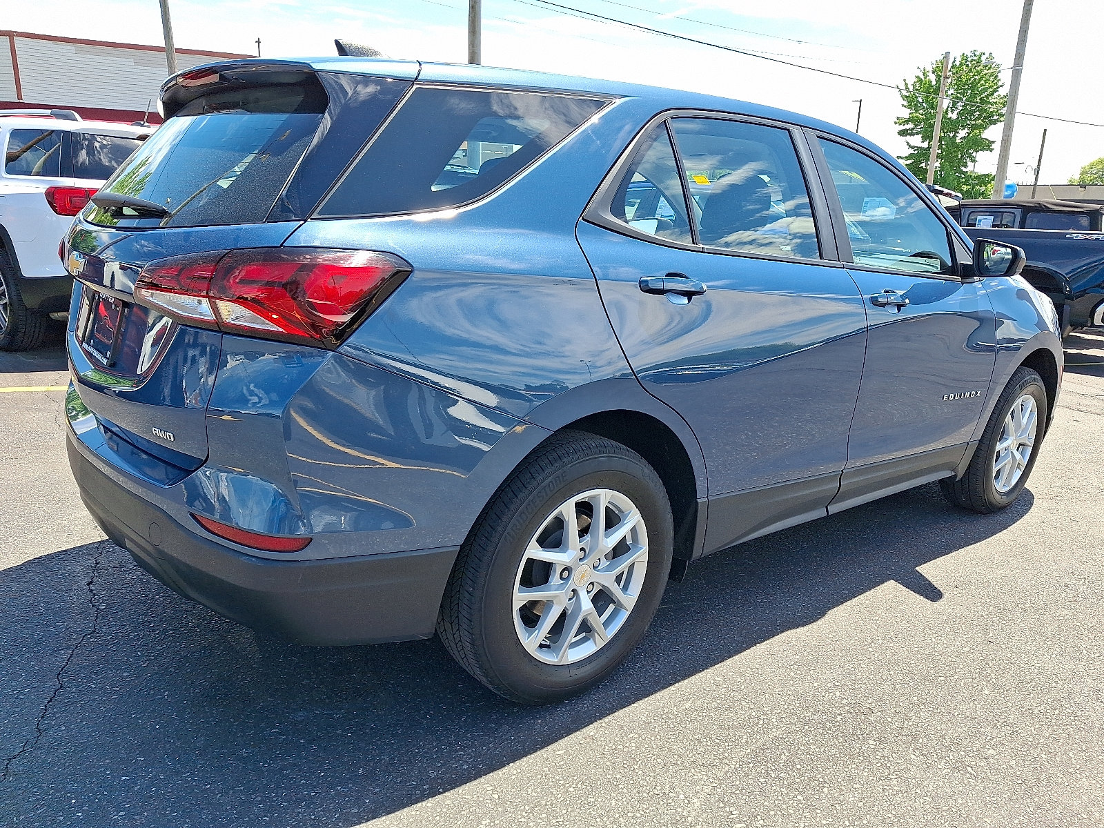 Used 2024 Chevrolet Equinox LS AWD/4WD image 6
