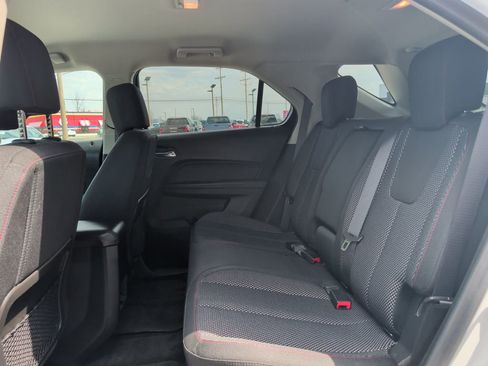 Used 2017 Chevrolet Equinox LT image 19