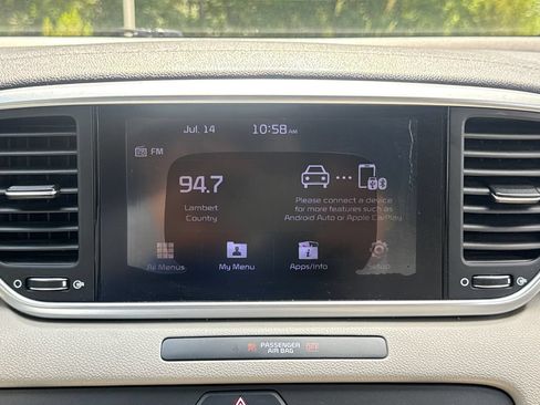 Used 2020 Kia Sportage S w/ S FWD Sunroof Package image 25