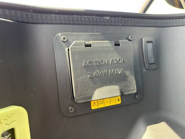 Used 2024 Ford F150 Lightning Lariat AWD/4WD image 15