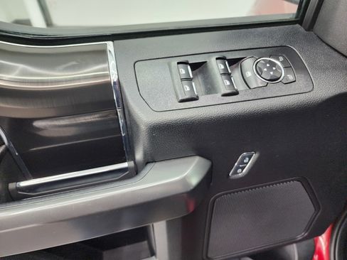 Used 2018 Ford F150 XLT w/ Equipment Group 302A Luxury image 42