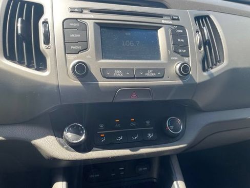 Used 2016 Kia Sportage LX w/ LX Popular Package FWD image 11