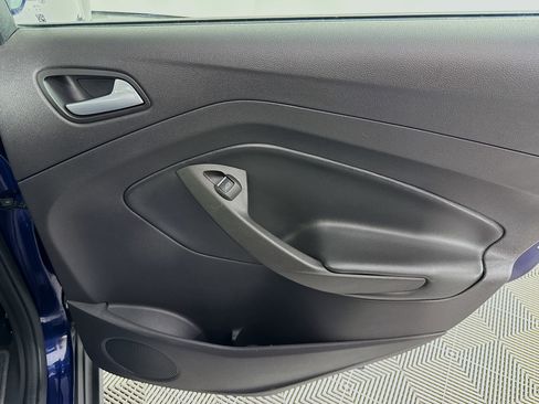Used 2017 Ford C-MAX SE FWD image 26