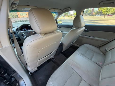 Used 2011 Ford Fusion SEL FWD image 16