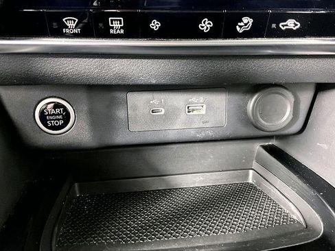 Used 2023 Nissan Rogue SV AWD/4WD image 33