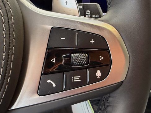 Used 2025 BMW X5 xDrive40i w/ M Sport Package image 48