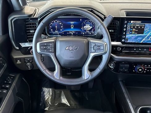 Used 2025 Chevrolet Silverado 2500 LT w/ Trail Boss Package AWD/4WD image 16