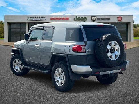 Used 2010 Toyota FJ Cruiser 4WD image 5
