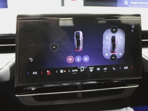 Certified 2024 Lincoln Nautilus Reserve w/ Equipment Group 202A image 20