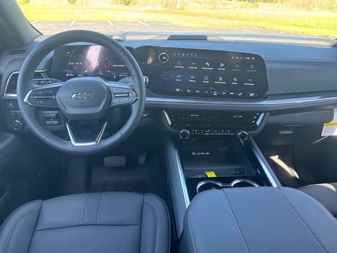 New 2026 Chevrolet Suburban RST w/ Comfort Package AWD/4WD image 12