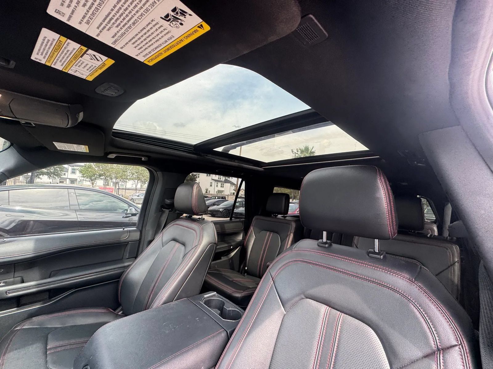 Used 2022 Ford Expedition Max Limited RWD image 3