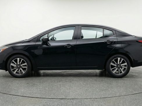Used 2025 Nissan Versa SV FWD image 5
