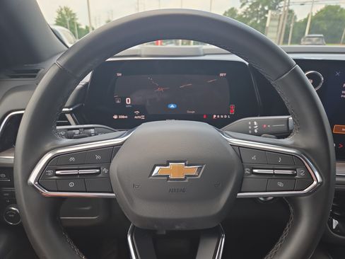 Used 2025 Chevrolet Tahoe LT AWD/4WD image 11