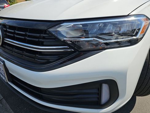 Used 2023 Volkswagen Jetta Sport image 30